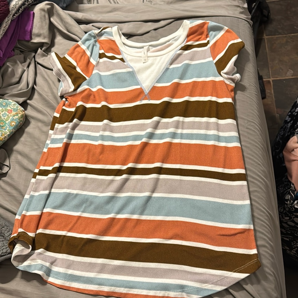 Women’s light weight sweater